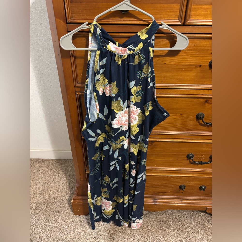 Floral Sleeveless Navy Dress